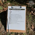 Here are 0ver 20 outdoor printable activities you can try in your own backyard or during your next nature walk around the neighborhood. These no-prep scavenger hunts and checklists are perfect last minute activities and require no extra work or effort on your end. Just print and head outdoors with your kids! 