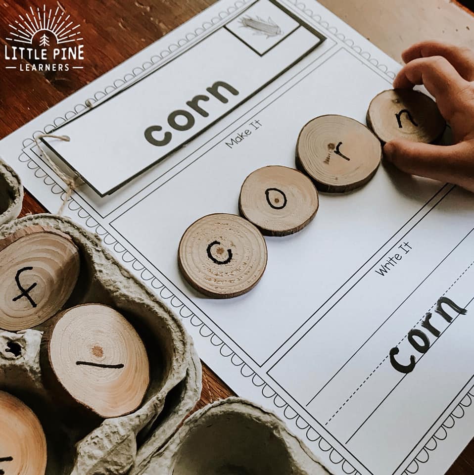 Help your children become more confident and fluent readers by teaching them these common nouns! This hands-on learning invitation is low prep and very easy to set up. Just print, cut, and go! You can also personalize this activity by making letter manipulatives out of wood pieces or stones.