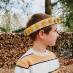 This is the EASIET dandelion crown you will ever make! Kids of all ages will enjoy this simple nature craft and the cardboard crowns can be saved for endless wildflower crown in summer.