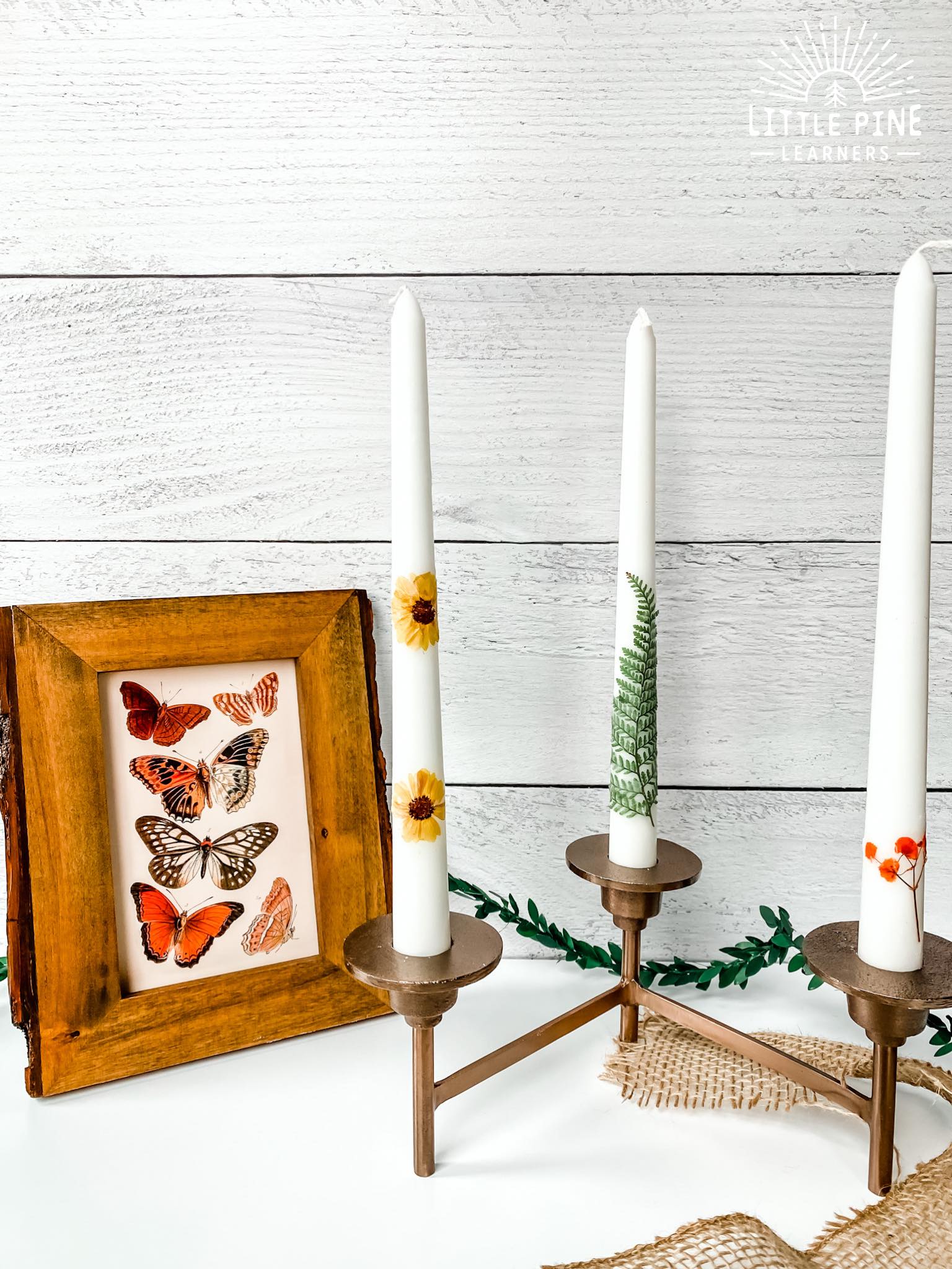 Beautiful pressed flower candles